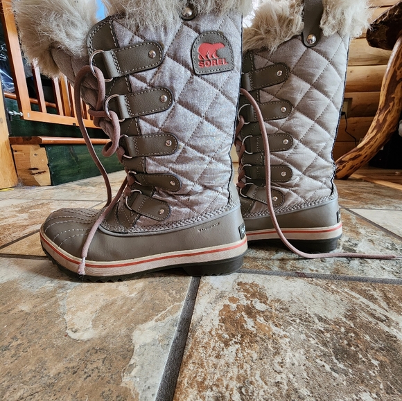 Joan of Arctic Sorel Boots Size 7 - Picture 4 of 7